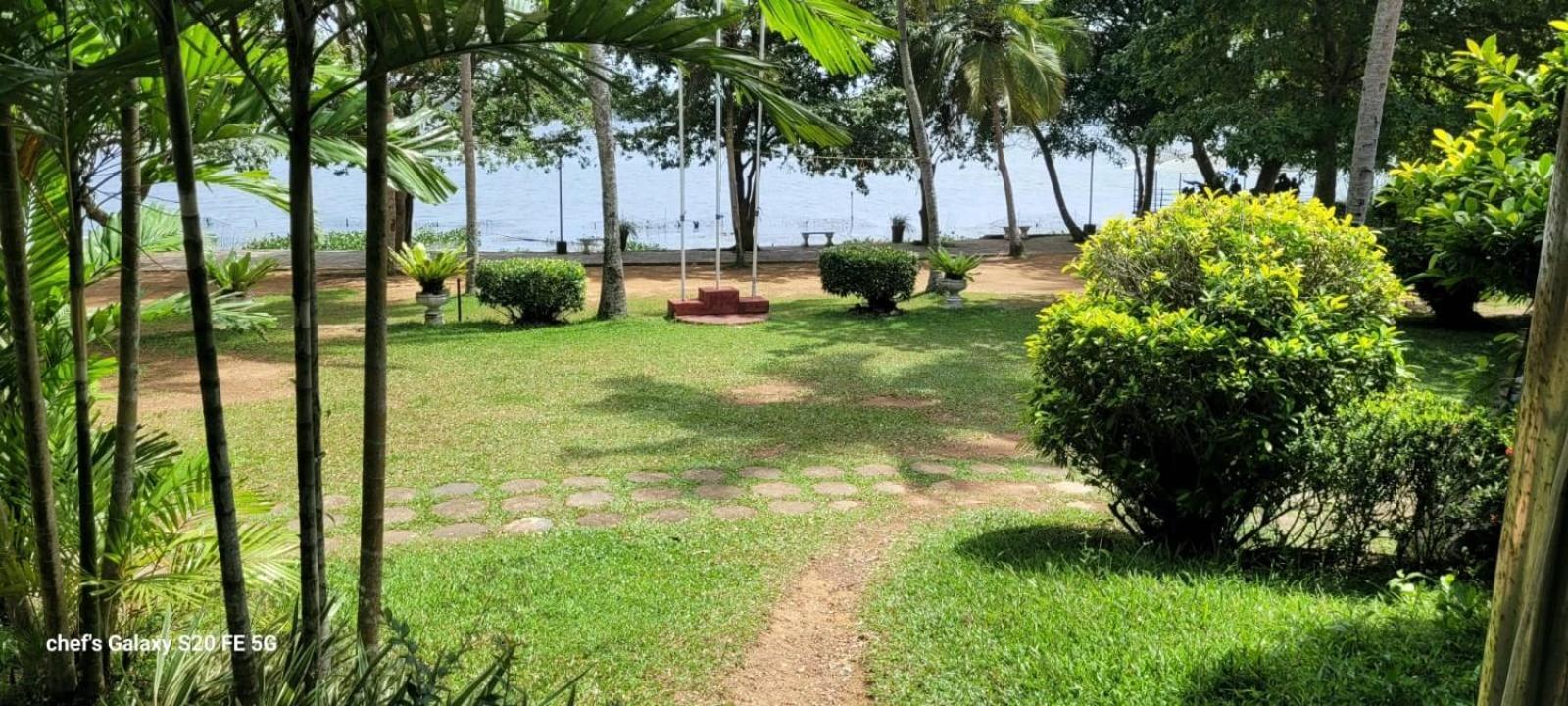Aqua Pearl Bolgoda Lake Hotel Panadura Bagian luar foto