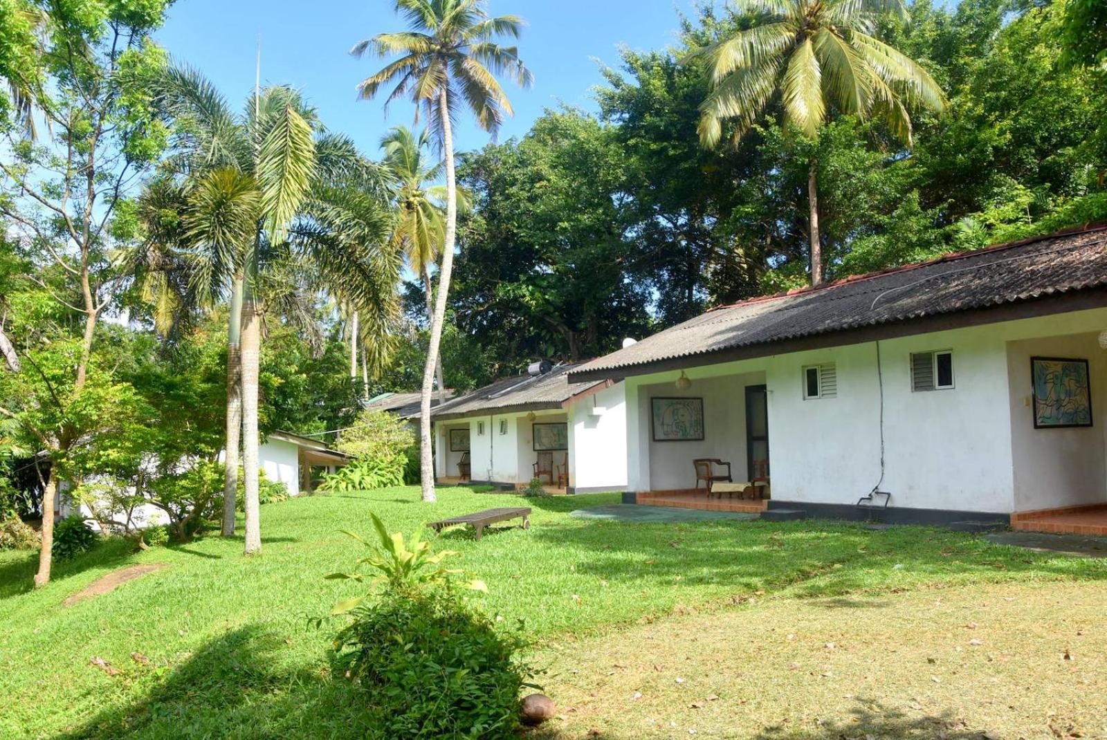 Aqua Pearl Bolgoda Lake Hotel Panadura Bagian luar foto