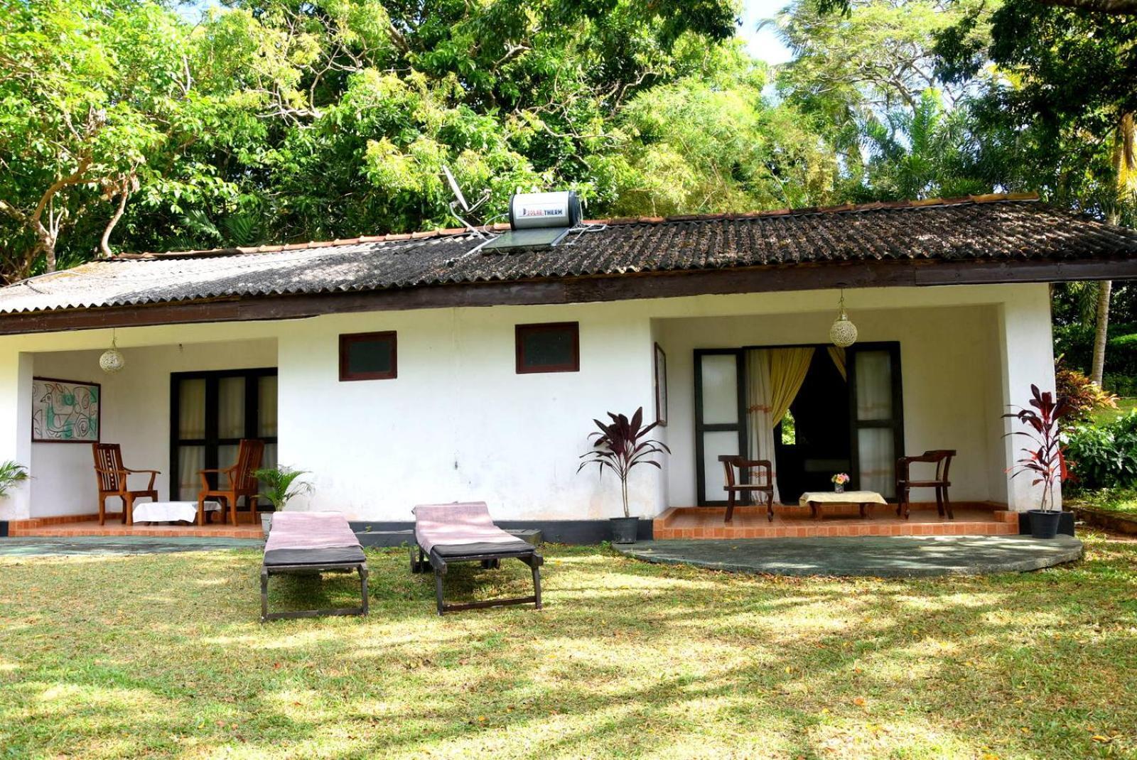 Aqua Pearl Bolgoda Lake Hotel Panadura Bagian luar foto